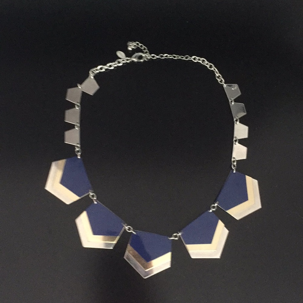 Statement necklace